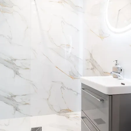 Jonagold Metro Raclawicka Apartamento *